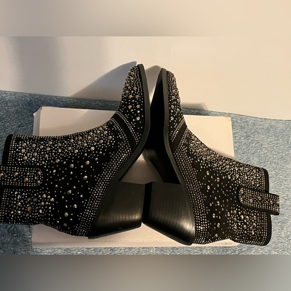 Elegant Black Studded Ankle Booties by ISNOM - Picture 7 of 16